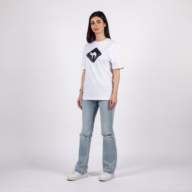 Jobedu Camel Crossing | Basic Cut T-shirt - Graphic T-Shirt - Unisex - Jobedu Jordan