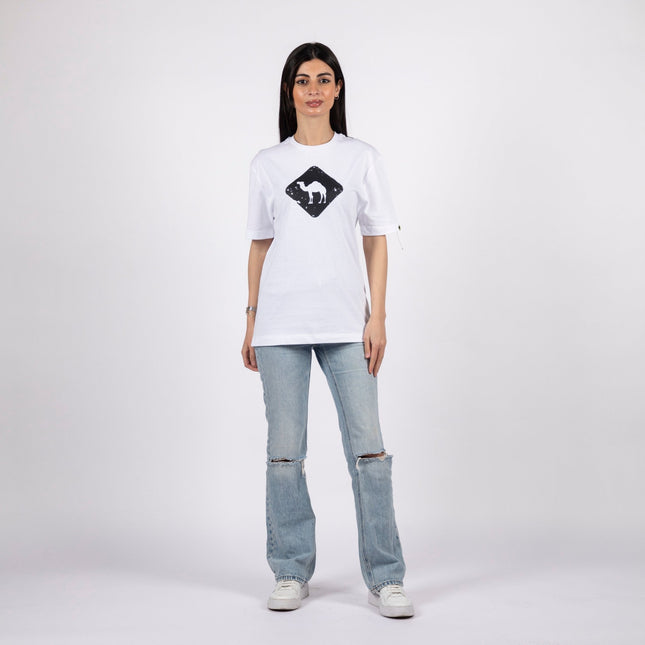 Jobedu Camel Crossing | Basic Cut T-shirt - Graphic T-Shirt - Unisex - Jobedu Jordan