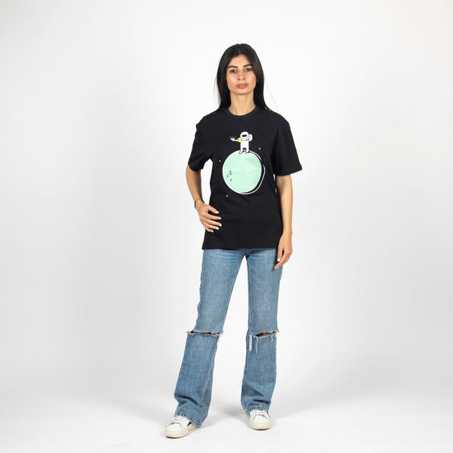 Moon Guest | Basic Cut T-shirt - Graphic T-Shirt - Unisex - Jobedu Jordan